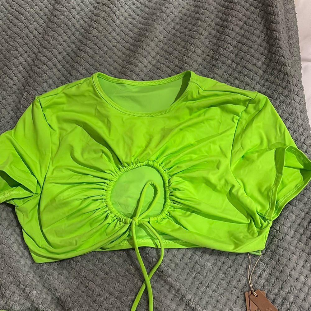 SKIMS SIGNATURE SWIM RUCHED T-SHIRT in Neon Green NEW